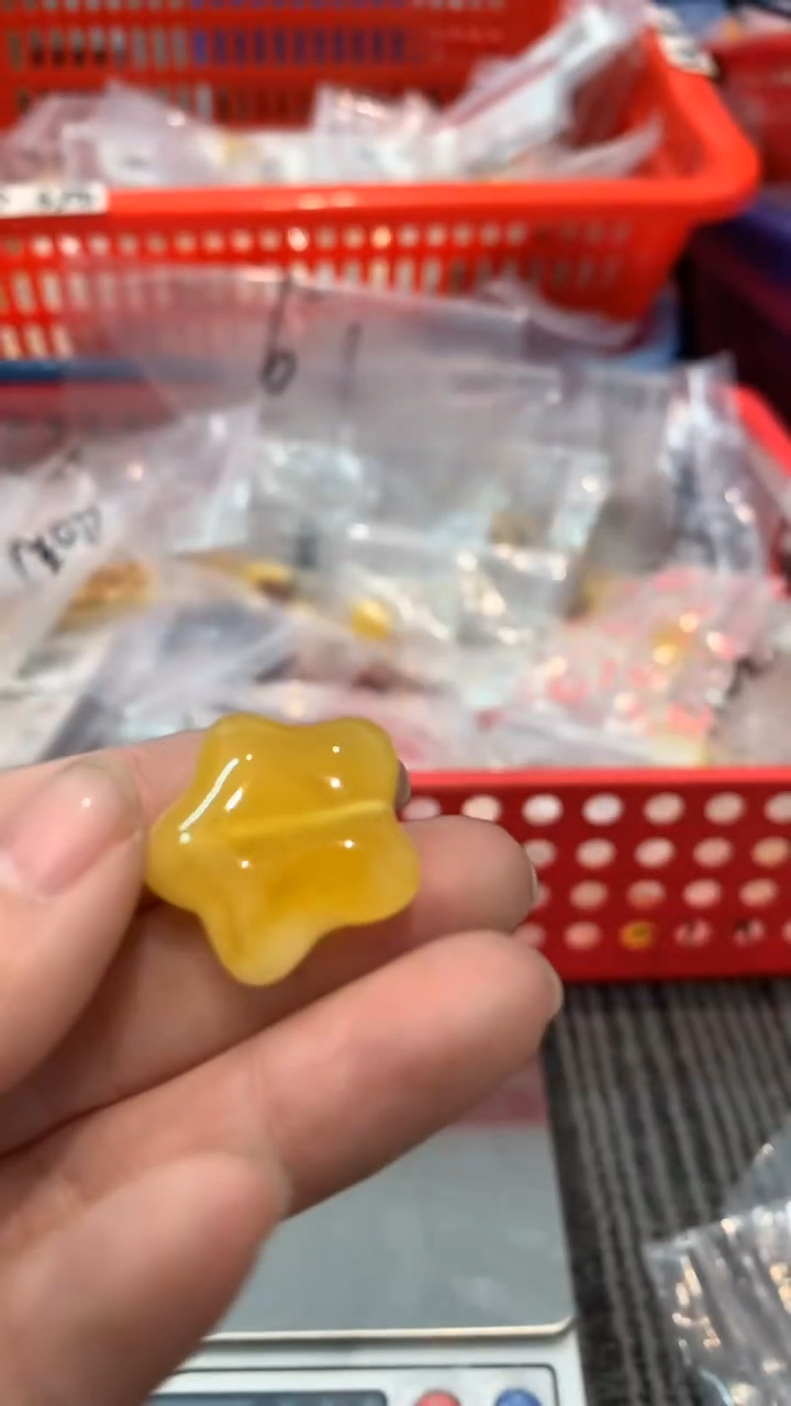 【闪购商品】未镶嵌琥珀珠宝奇石471