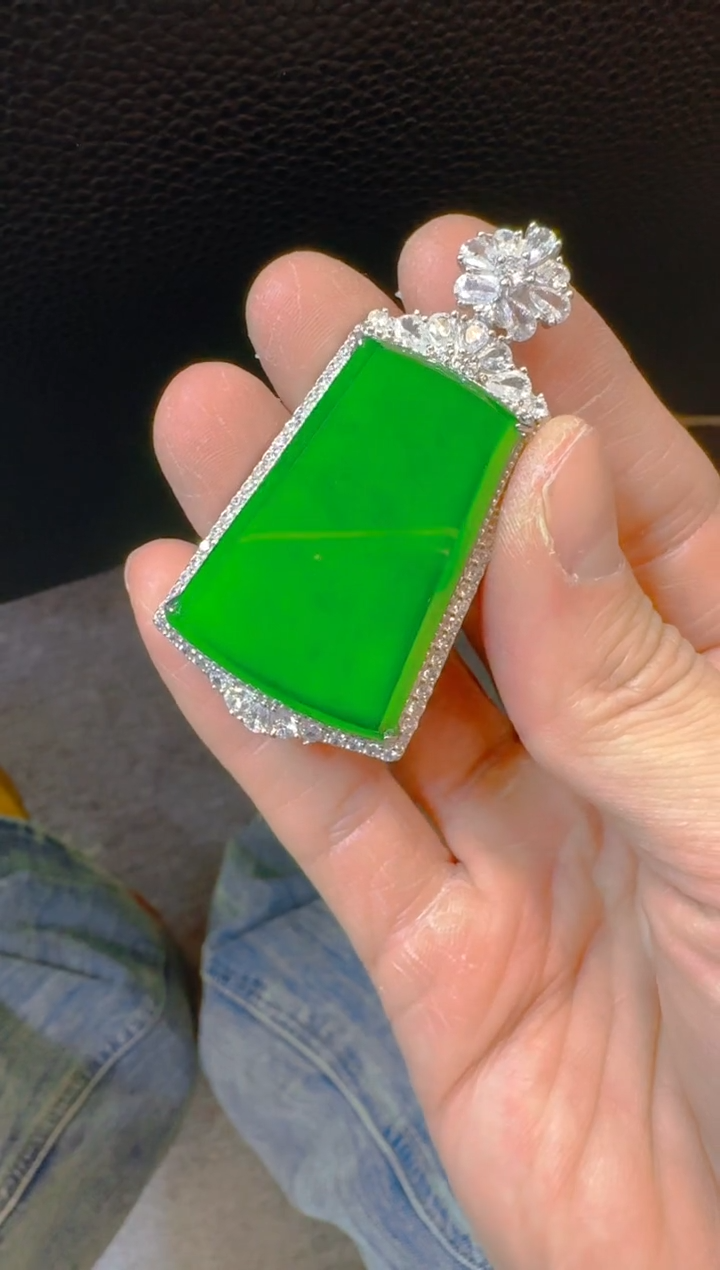 吊坠(赠链)银S925镶嵌翡翠开***?天然A货翡翠