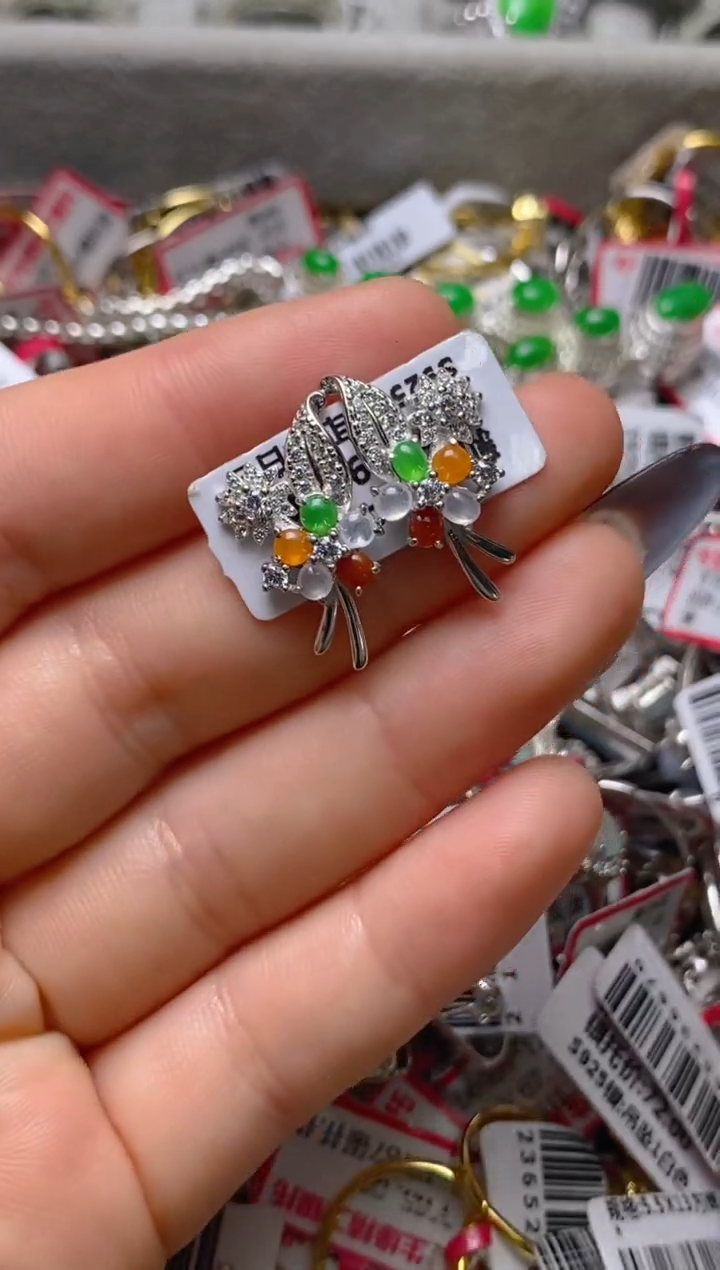 银S925镶嵌戒指翡翠 百内无证书