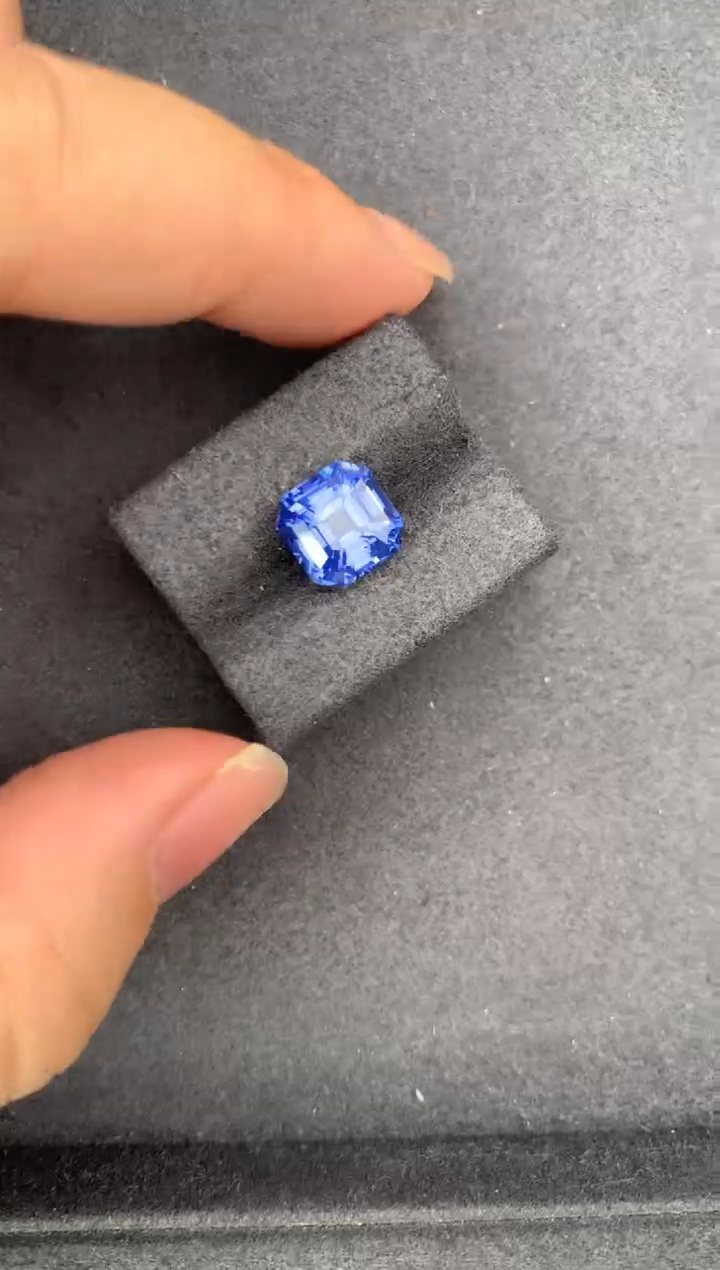 裸石蓝宝石5.1ct矢车菊  GH   定制