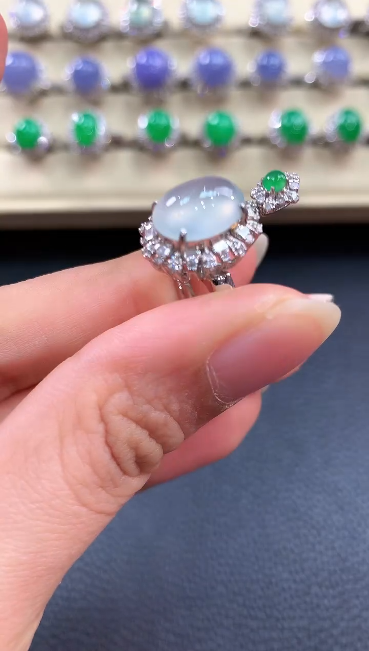 【闪购商品】翡翠戒指18K金镶嵌n109       