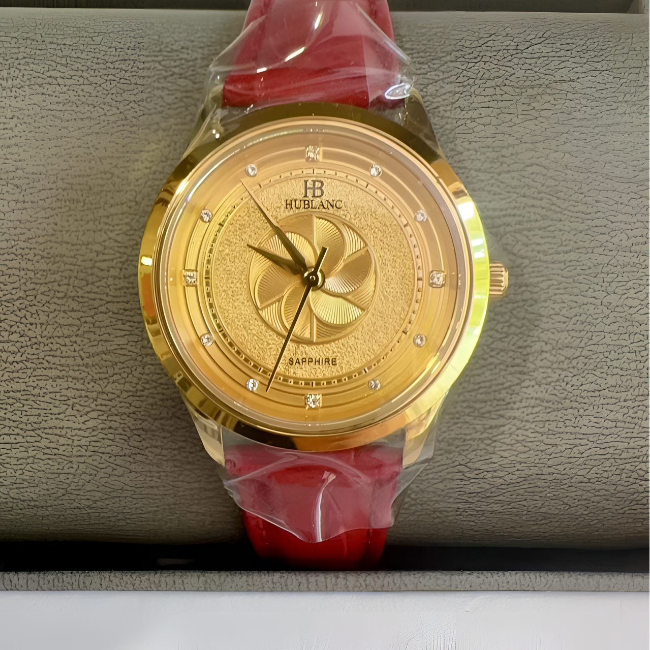 女士金表999足金石英机芯防水时尚款圆形轻奢秉承匠心制表工艺