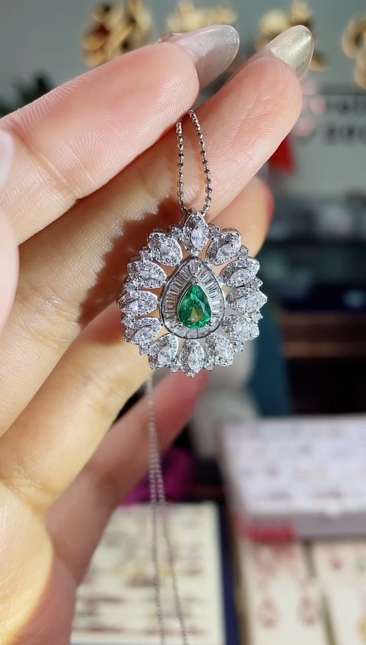 【闪购商品】祖母绿颈饰银S925镶嵌吊坠