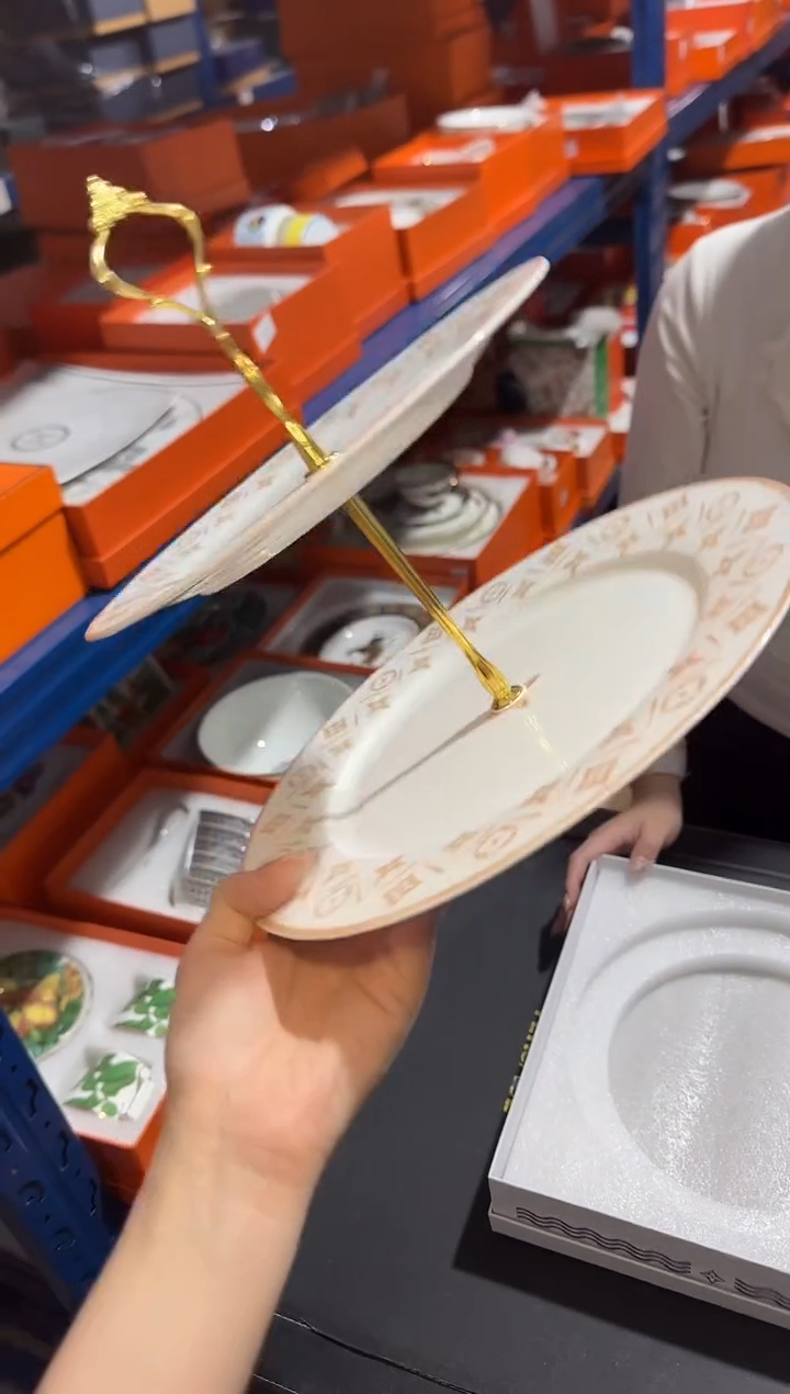 瓷片-----000-----