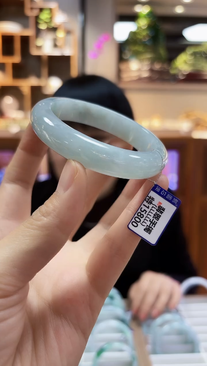 【闪购商品】翡翠颈饰未镶嵌手镯56