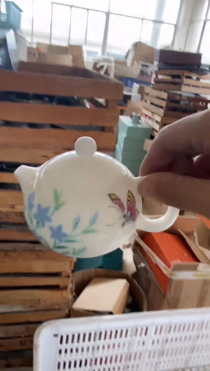 杯无运费险有瑕疵的摄影的产品有使用过的痕迹有点脏介意勿拍