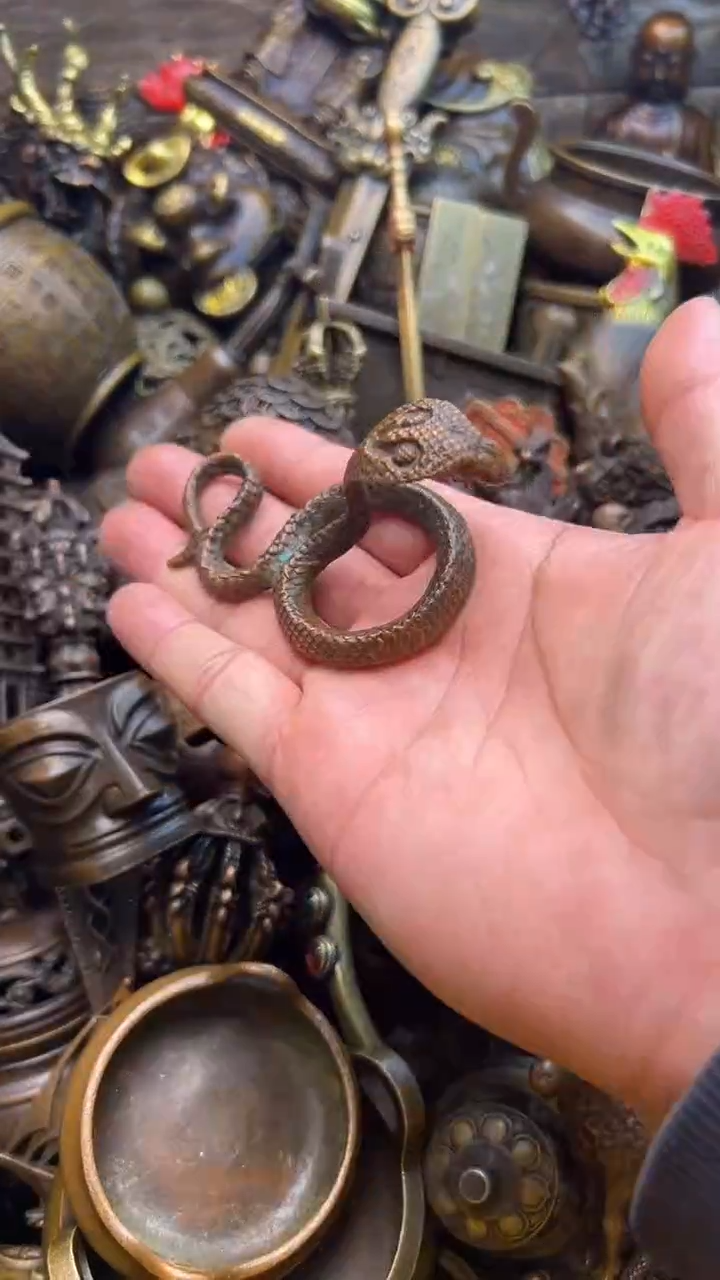 精美铜器，点击下单