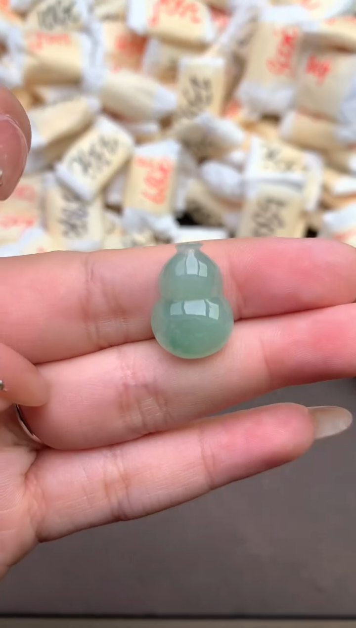 【闪购商品】翡翠未镶嵌挂件—