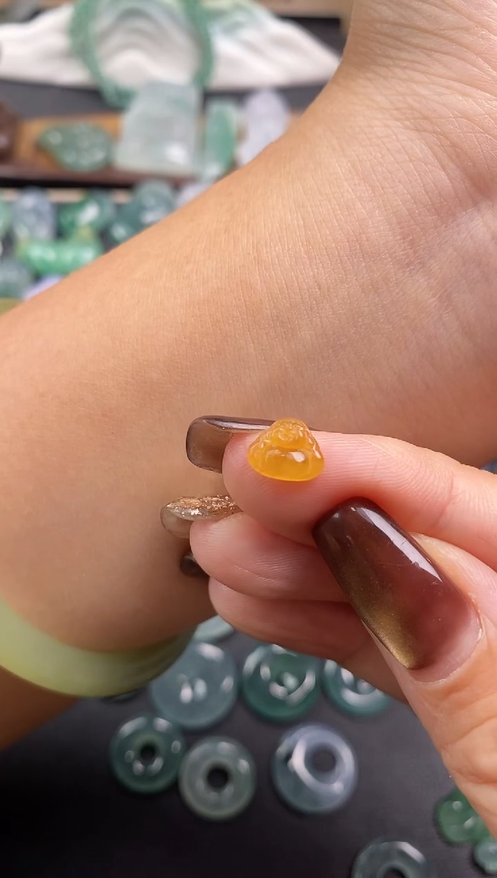 颈饰未镶嵌翡翠A****】佛公