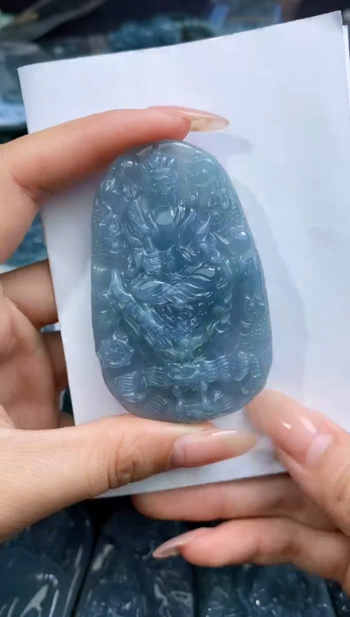 【闪购商品】翡翠颈饰未镶嵌             