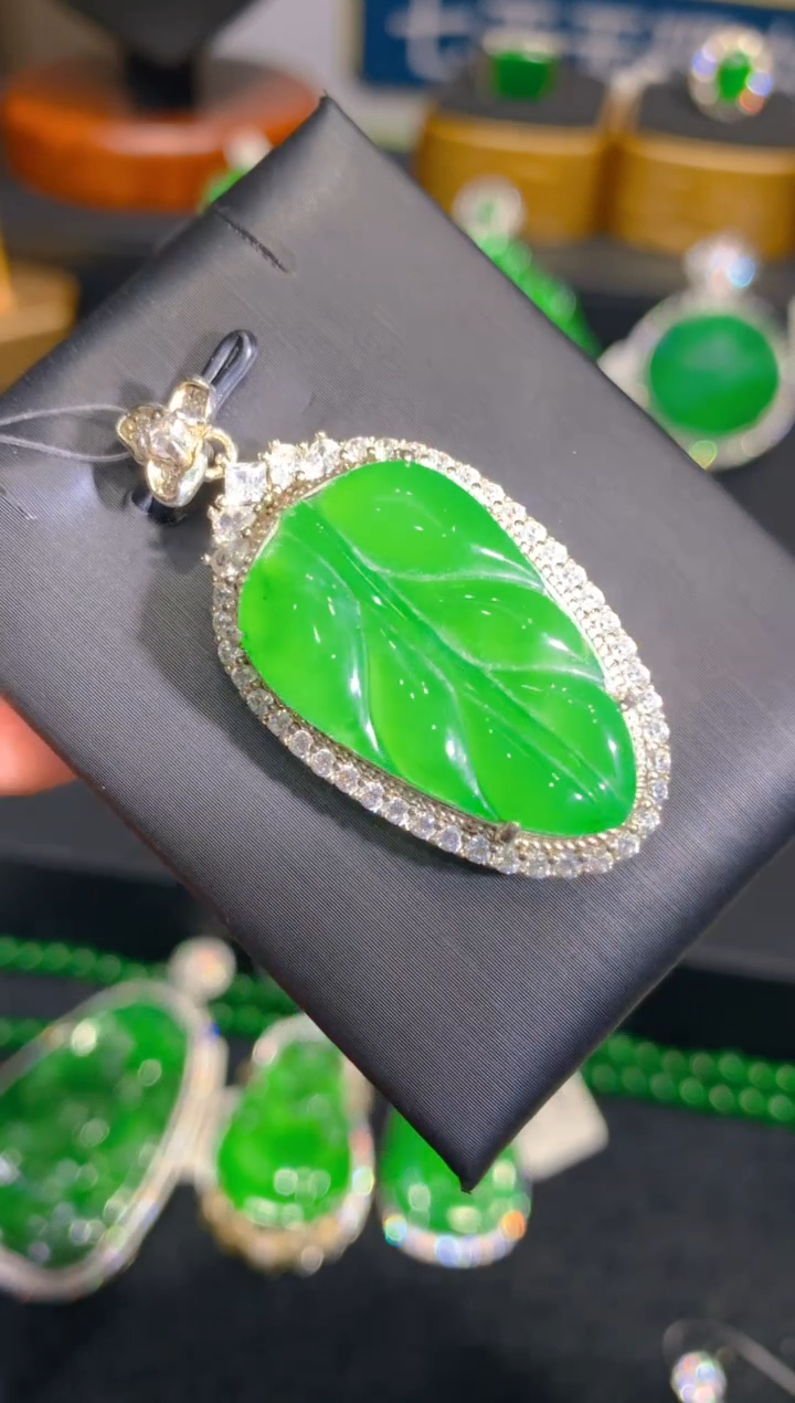 【闪购商品】翡翠颈饰银S925镶嵌19一季