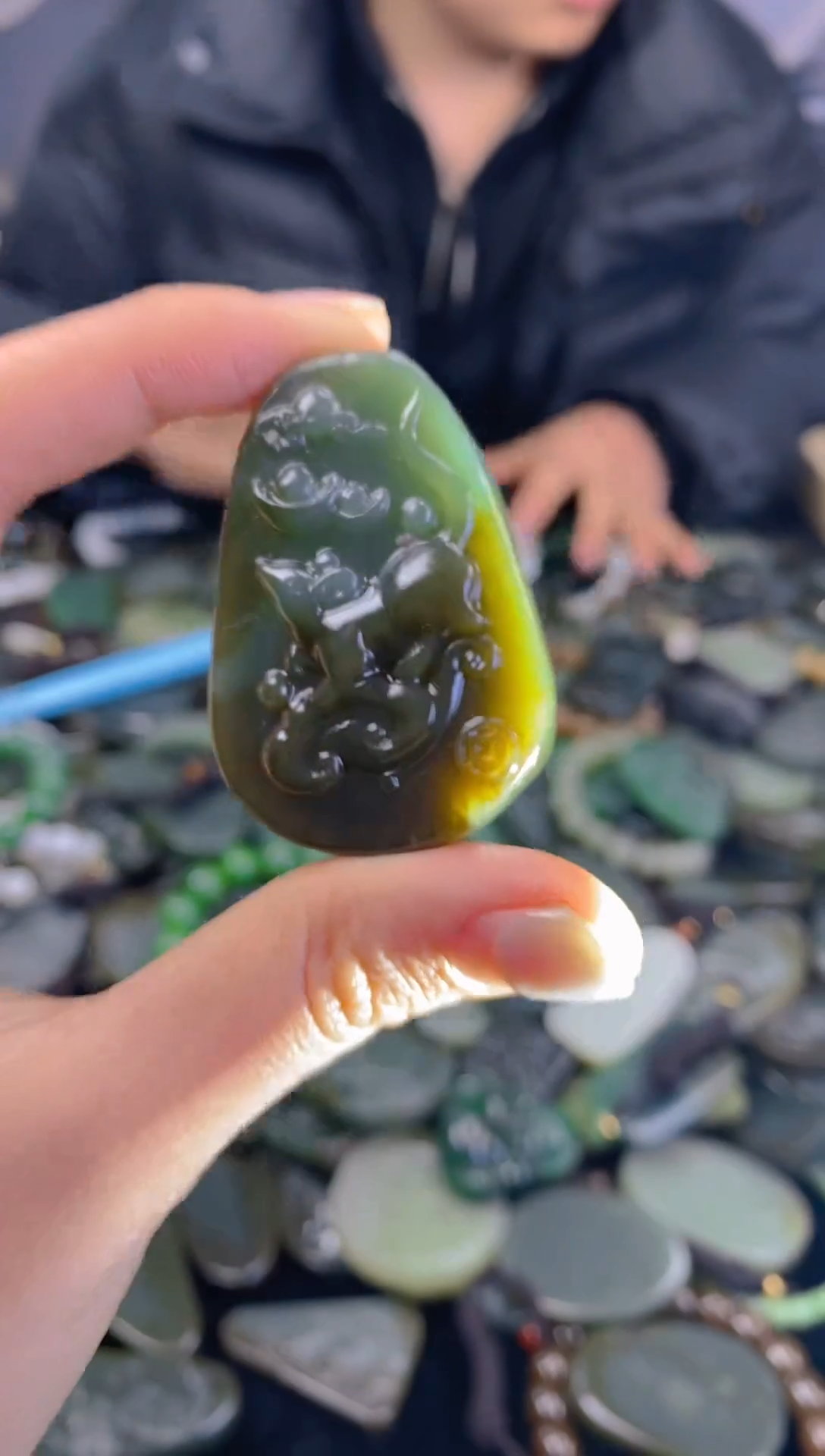 颈饰未镶嵌和田玉1