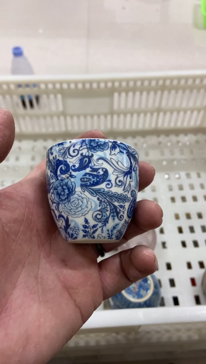 杯子瓷无运费险有瑕疵的摄影的产品有使用过的痕迹有点脏介意勿拍
