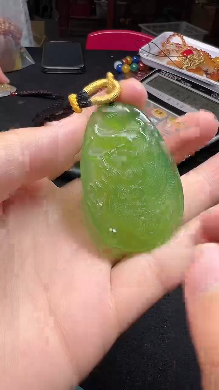 玛瑙/玉髓颈饰未镶嵌6712满绿龙牌多样性发一个