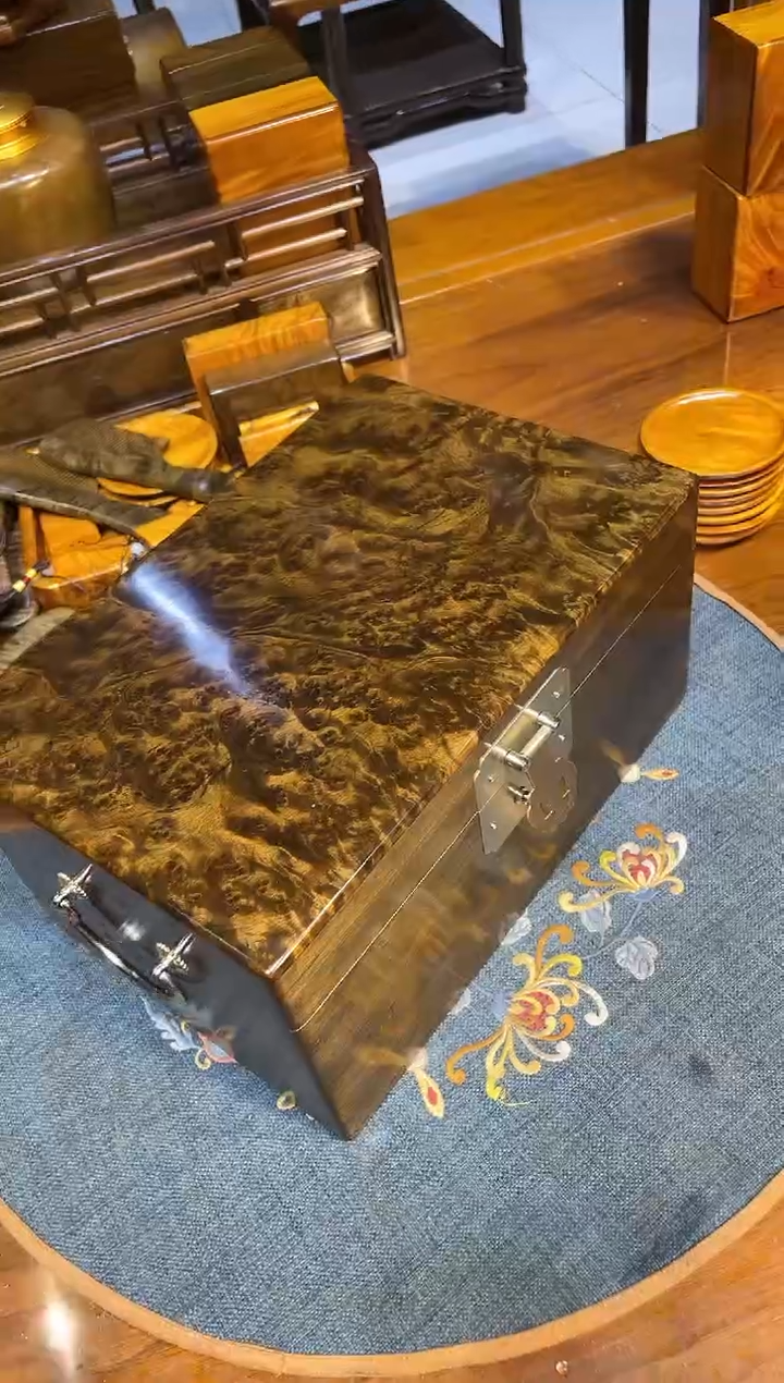 乌木类成套家具瘤疤珠宝箱 s30