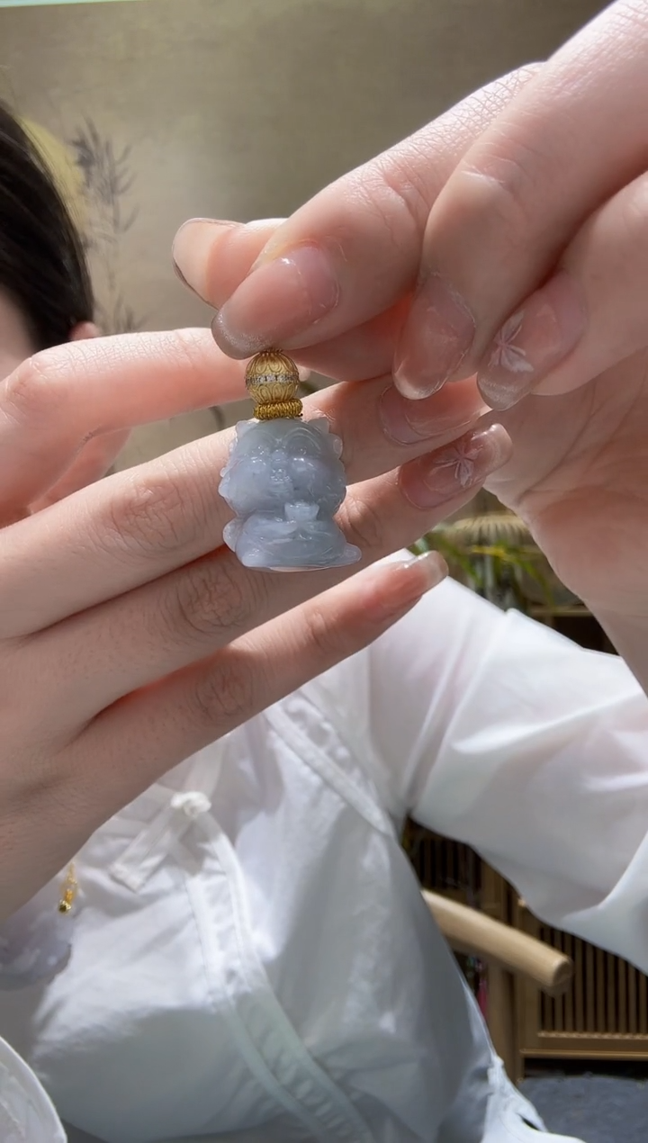 翡翠未镶嵌颈饰吊坠