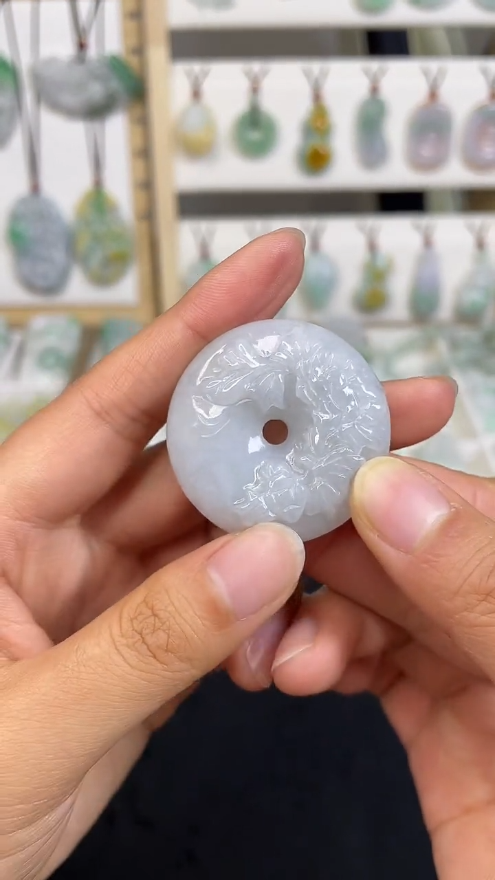颈饰未镶嵌翡翠1