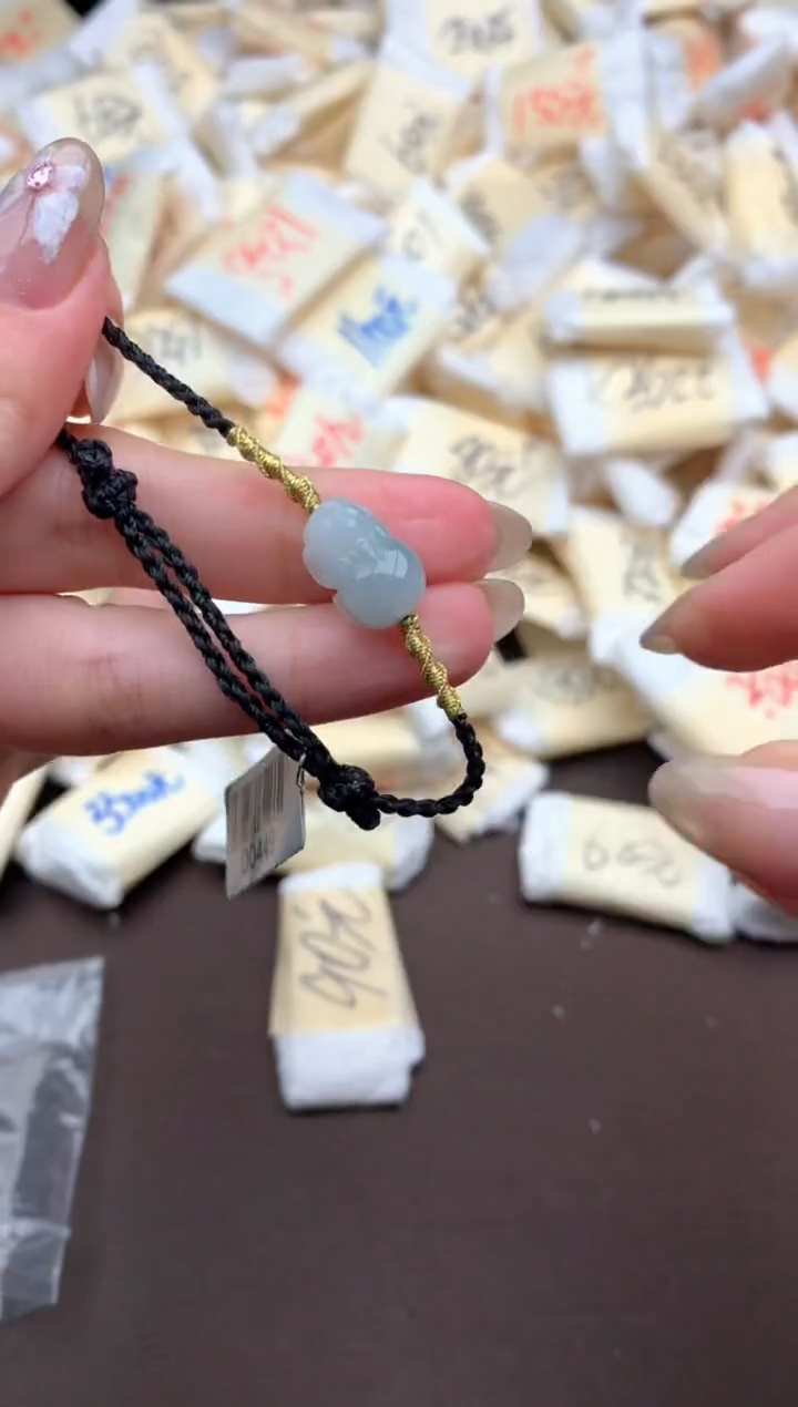 【闪购商品】翡翠手绳未镶嵌一