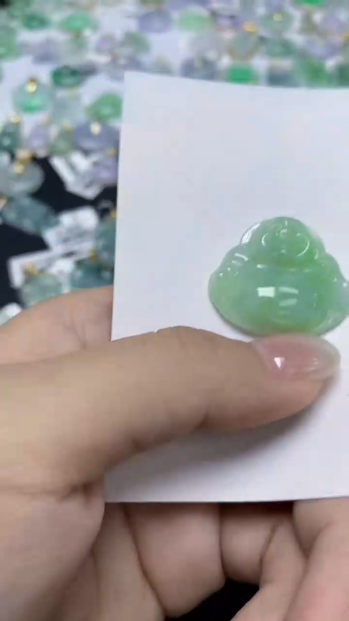 翡翠未镶嵌颈饰天然缅甸翡翠A货