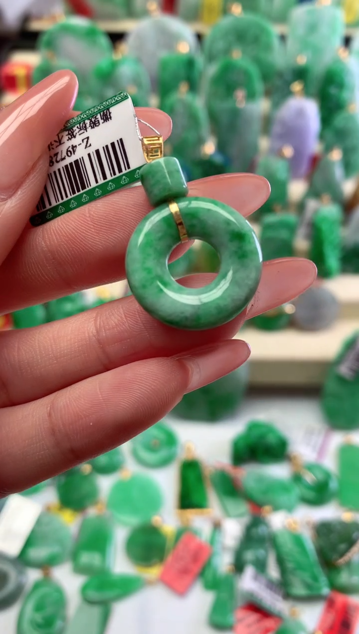 【闪购商品】翡翠吊坠(不含链)18K金镶嵌挂件