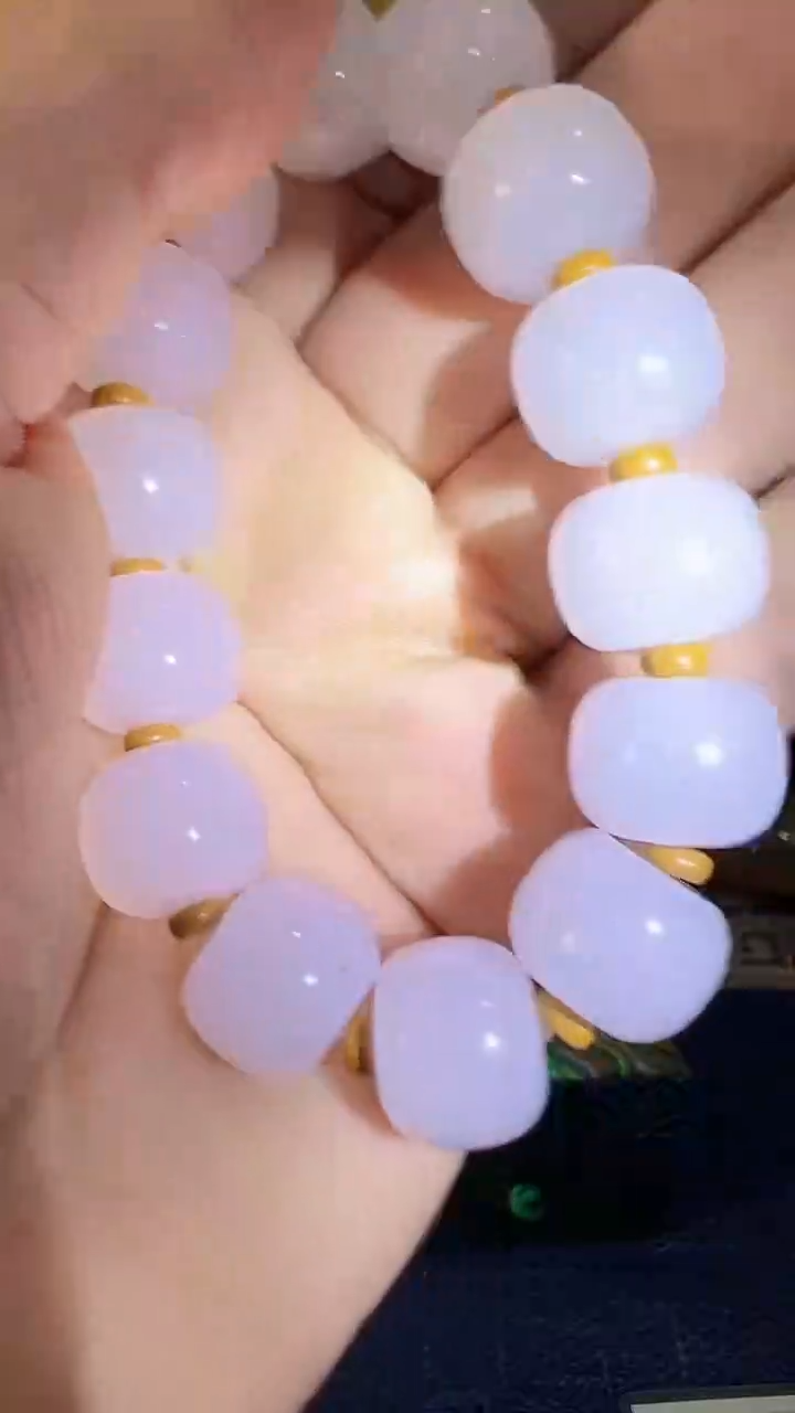 【闪购商品】和田玉挂件未镶嵌和田 黄白单圈（飞铃文玩）