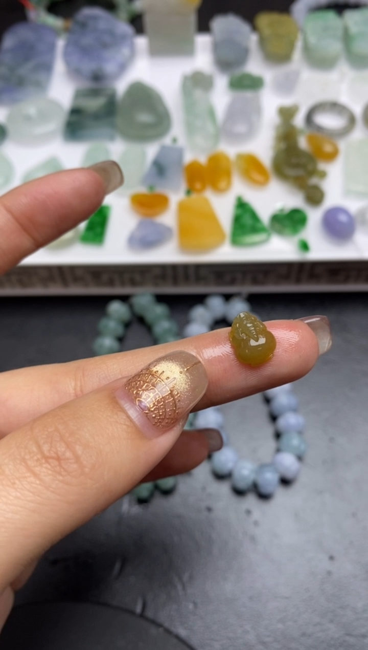 【闪购商品】定制翡翠未镶嵌翡翠毛货~