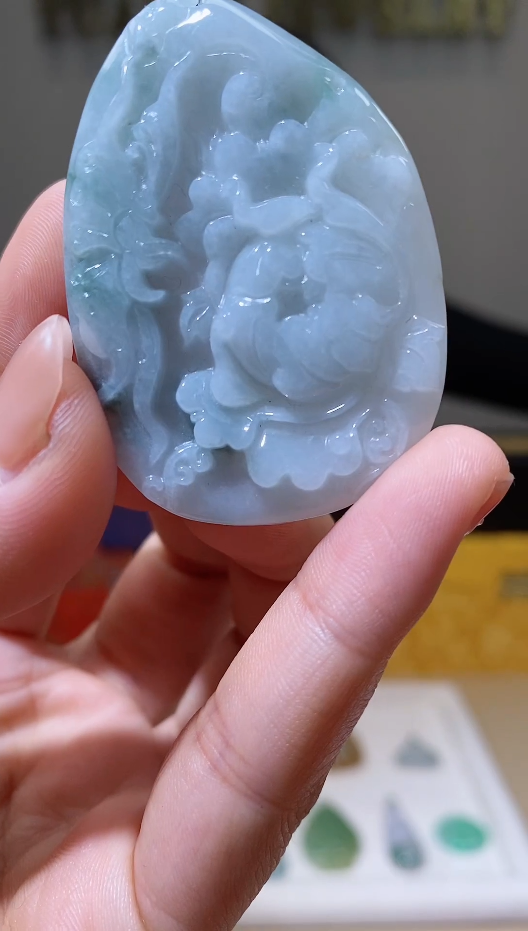 【闪购商品】翡翠颈饰未镶嵌天然A货翡翠莲花