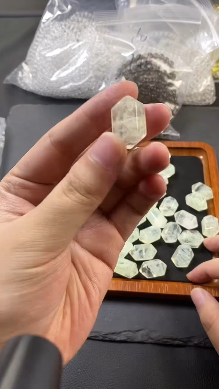 未镶嵌吊坠(不含链)水晶黄幽灵吊坠 不含链