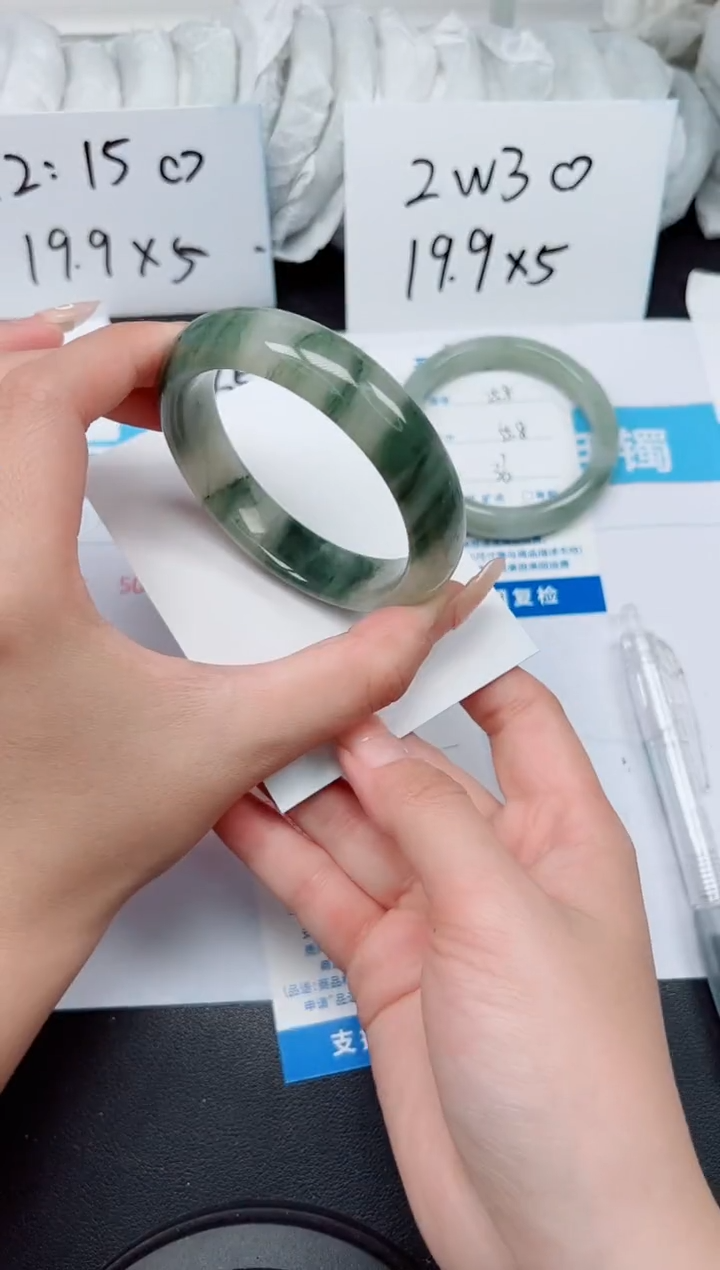 【闪购商品】石英质玉手镯未镶嵌G259-55.8