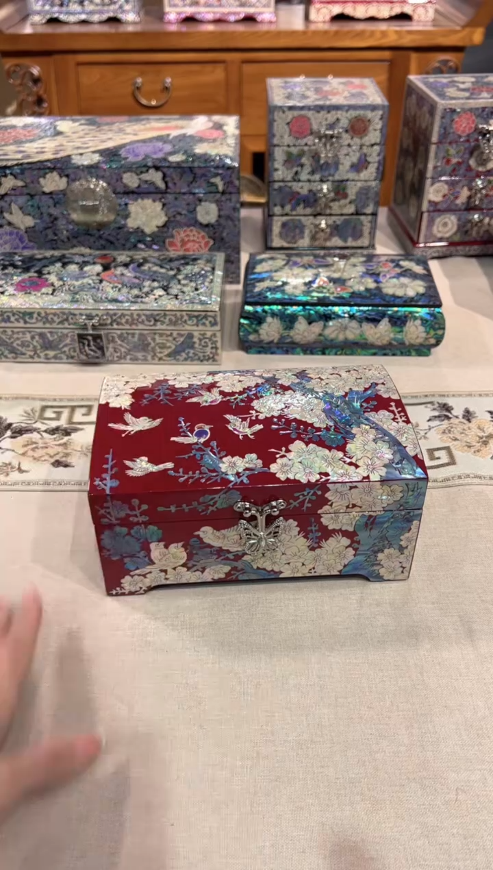 【闪购商品】按扣绒布底·弘贝雅螺钿漆器文化馆 