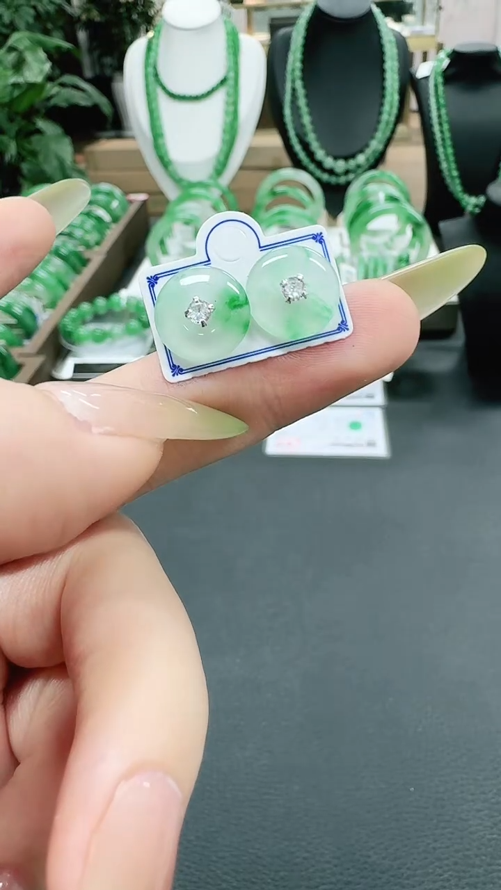 未镶嵌1石英质玉（非洲翠）/0141
