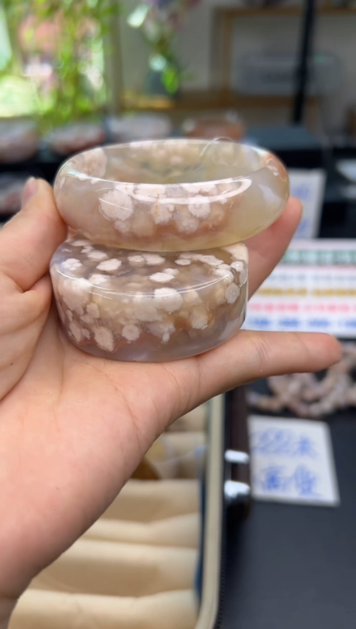 【闪购商品】石英质玉手镯未镶嵌A313(57圈赠送镯心)