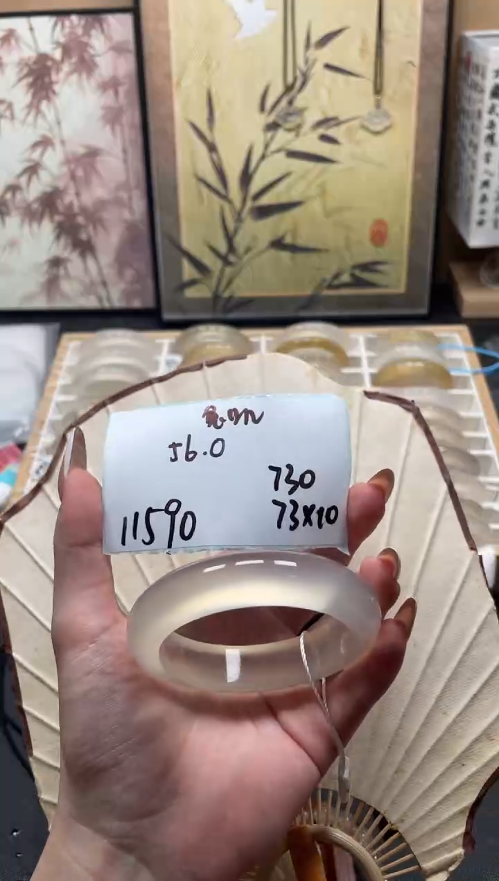 玛瑙/玉髓手镯未镶嵌1****.11590