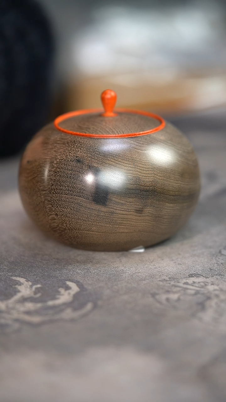 【闪购商品】金丝楠木雕700号阴沉满花纹精工果香茶叶罐