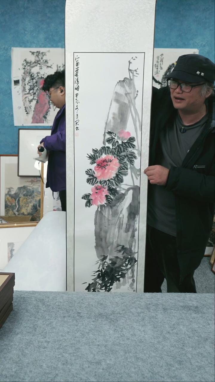 【闪购商品】国画四尺对开本土老师卷轴