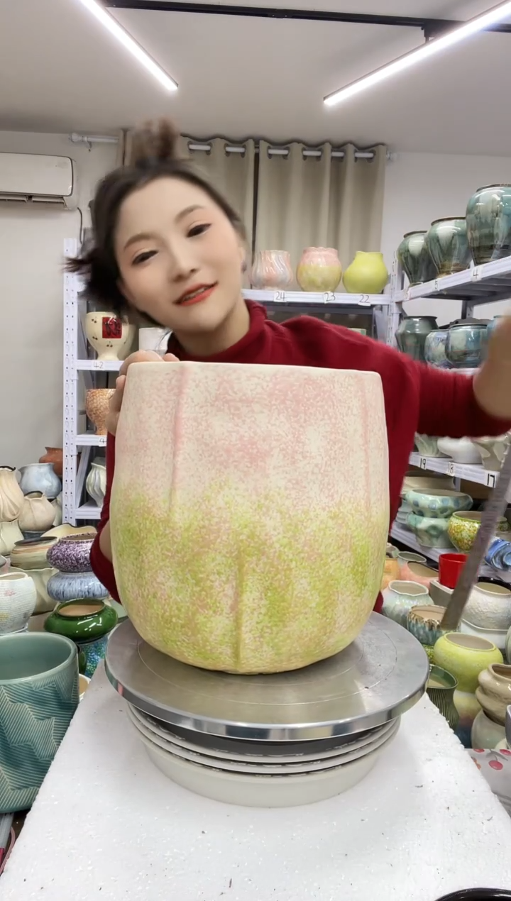 【1.3】花盆尺寸高：26 口：20