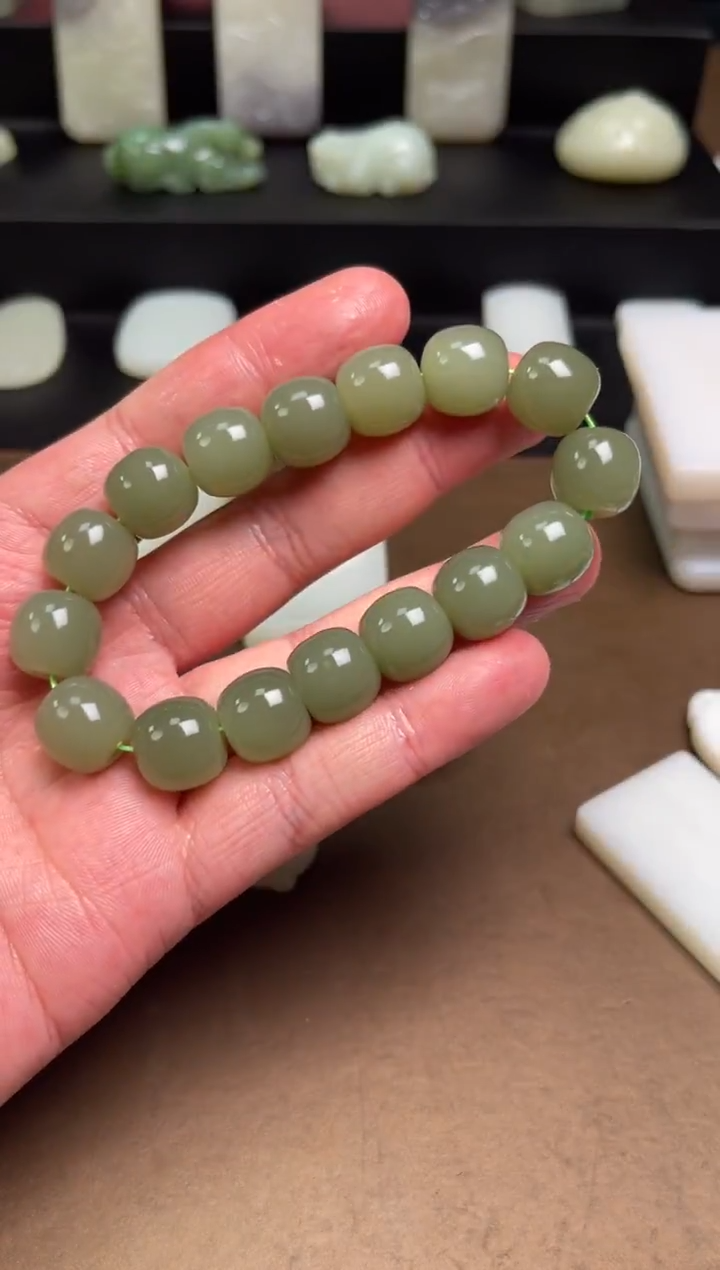 未镶嵌手链和田玉70