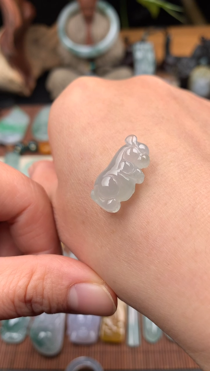 吊坠(不含链)未镶嵌翡翠吊坠