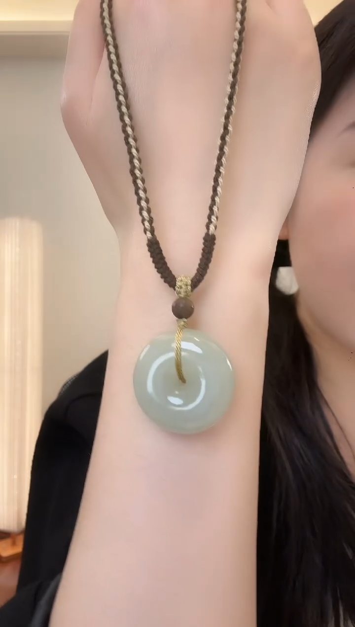 【闪购商品】和田玉吊坠(赠链)未镶嵌30高冰晴水厚装大平安扣