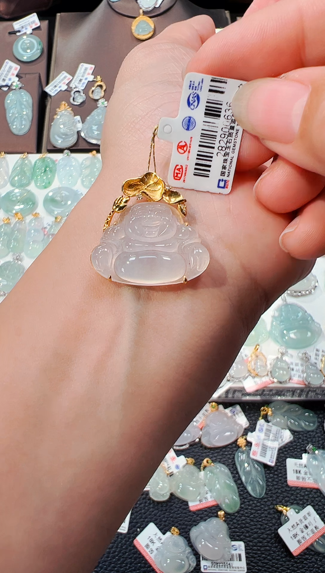 【闪购商品】翡翠吊坠(不含链)18K金镶嵌佛公吊坠636