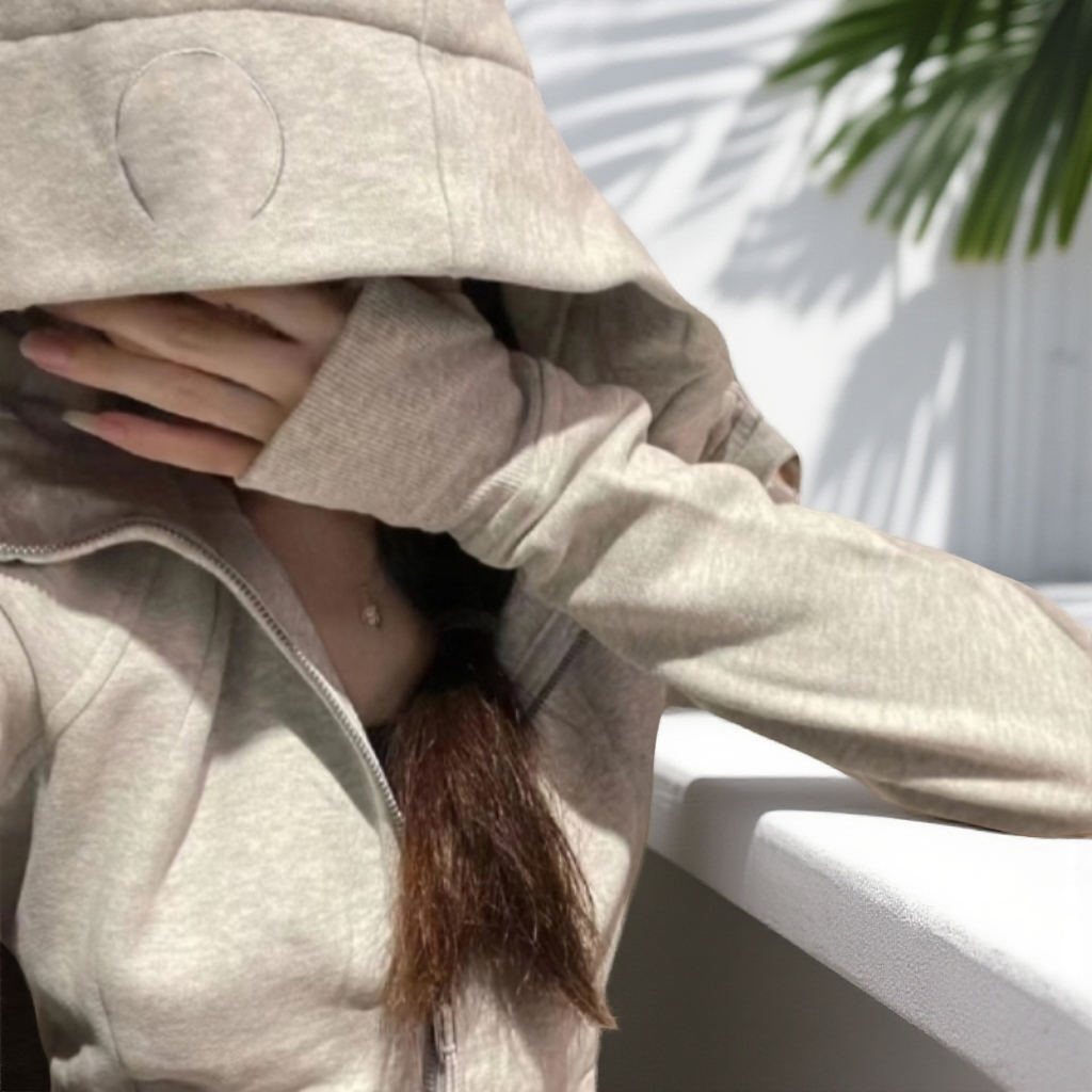 一样一样的SCB新款连帽加绒卫衣