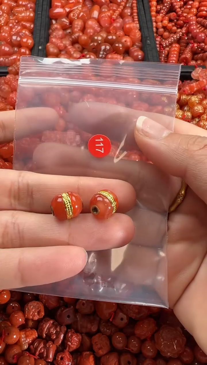 【闪购商品】南红玛瑙颈饰未镶嵌1