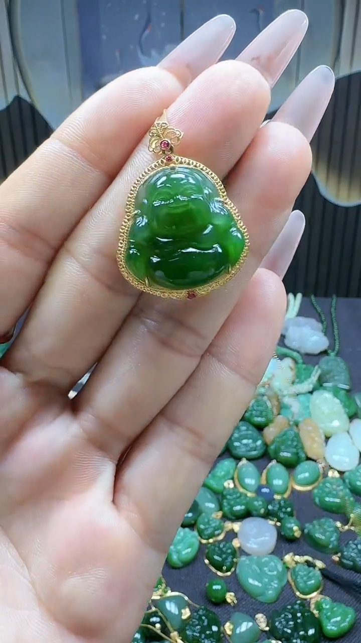 【闪购商品】和田玉18K金镶嵌挂件1