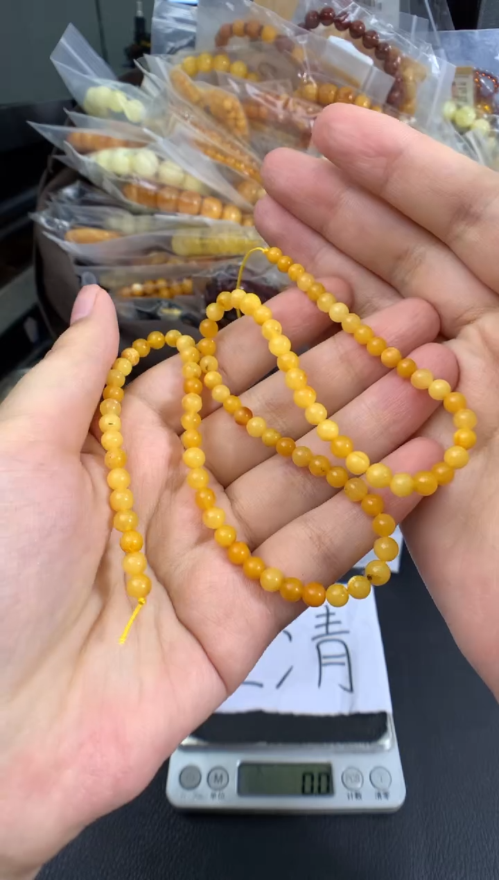 琥珀未镶嵌珠宝奇石1