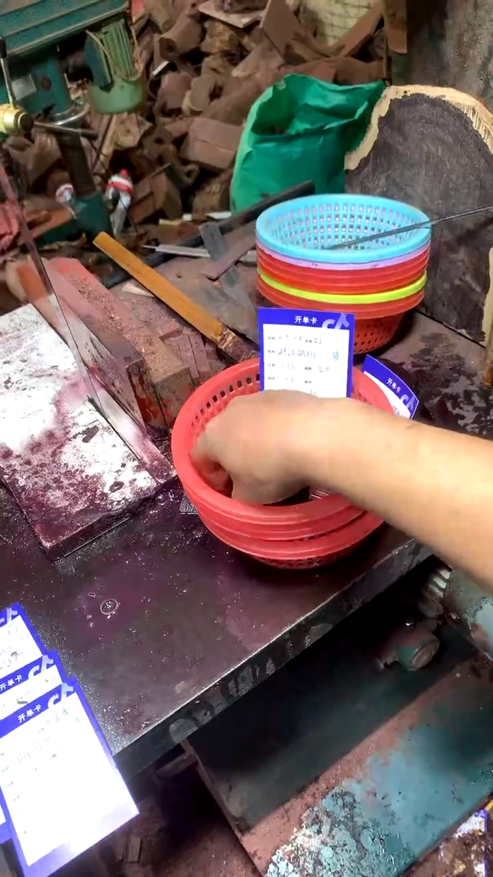 【闪购商品】花梨木类1.8海黄定制不退不换、