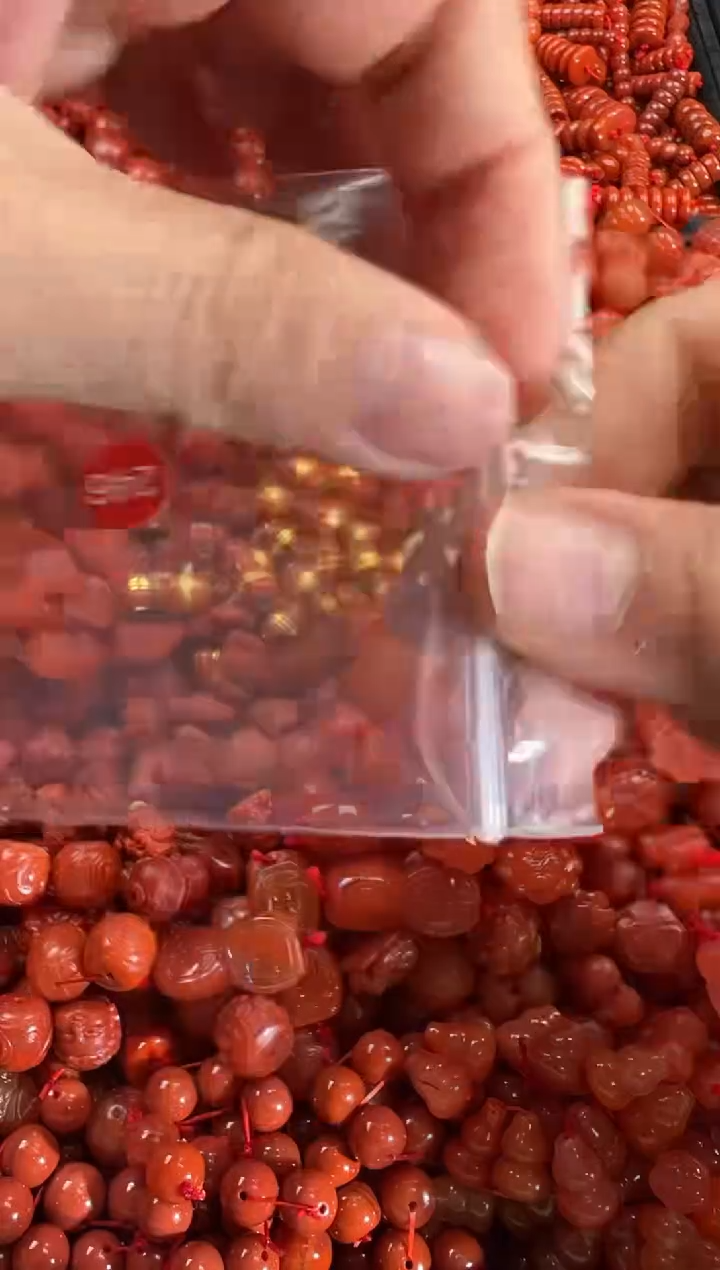 【闪购商品】南红玛瑙颈饰未镶嵌1