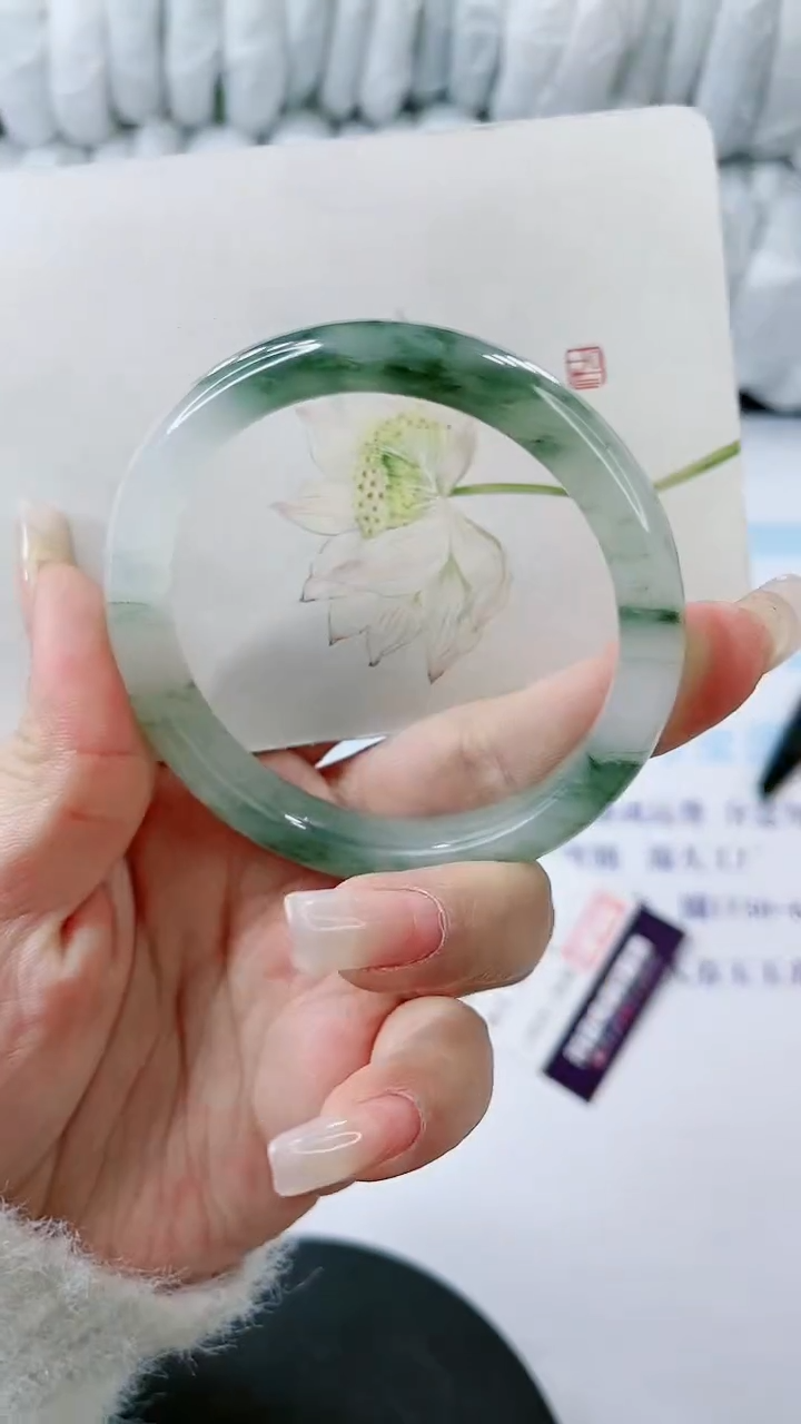 【闪购商品】石英质玉手镯未镶嵌多样性发货V9