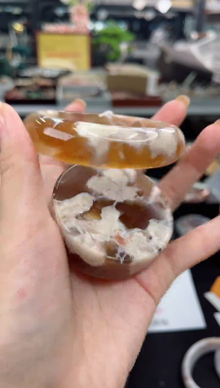 【闪购商品】石英质玉手镯未镶嵌58圈口（赠品镯心）6570268