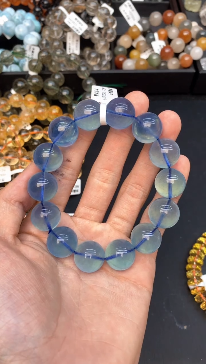 水晶手串未镶嵌32海蓝宝15mm