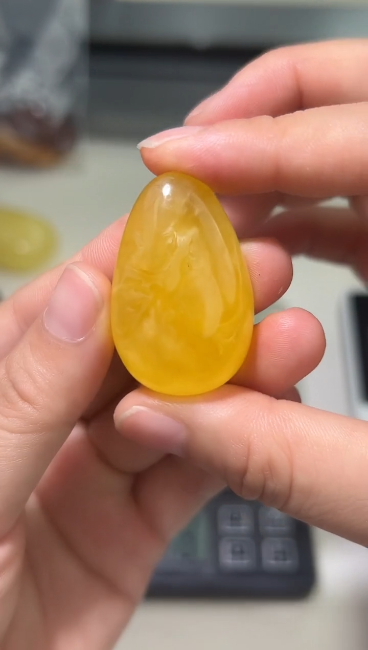 裸石琥珀未镶嵌琥珀蜜蜡吊坠